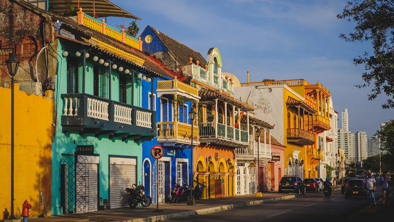 ️ La Ciudad Amurallada — Le cœur colonial