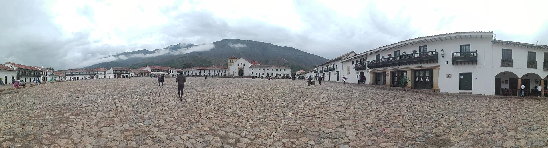 ️ Étape 2 — Villa de Leyva (2 jours)